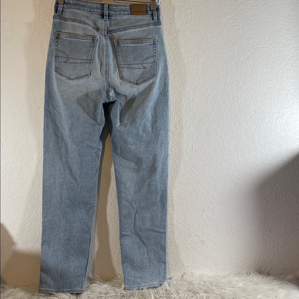 AMERICAN EAGLE AE Stretch Mom Straight Denim Jean Size 2 - Picture 6 of 15